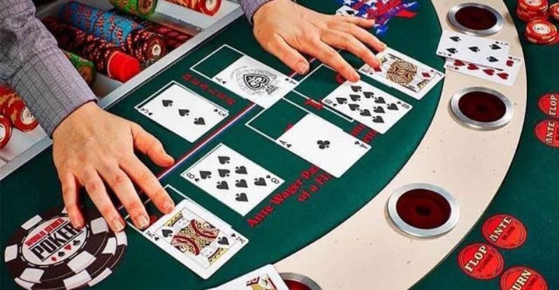 Bí Quyết Chơi Poker Giỏi: Từ Người Mới Đến Cao Thủ image-1749471558596