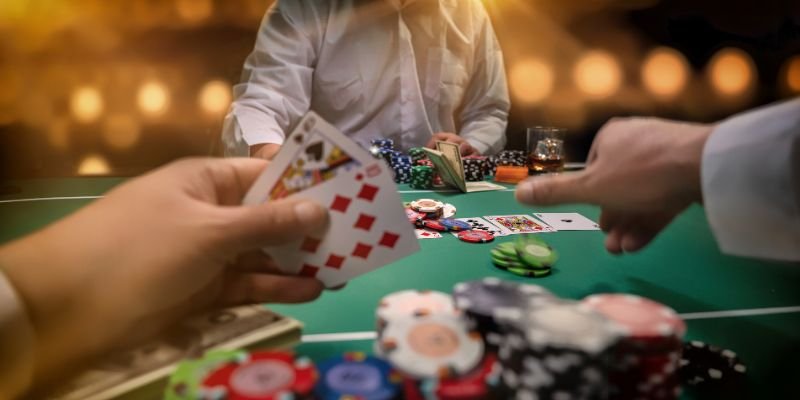 Bí Quyết Chơi Poker Online Giúp Bạn Trở Thành Cao Thủ image-1749471682009