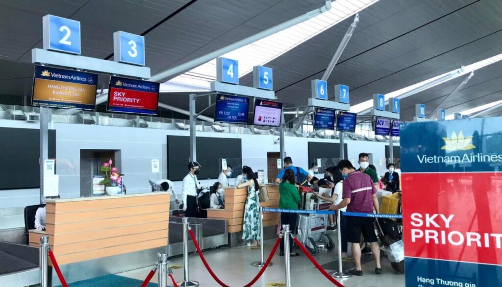 Bay Nội Địa Có Phải Làm Thủ Tục An Ninh Không? TimChuyenBay.com Chia Sẻ image-1753113611928