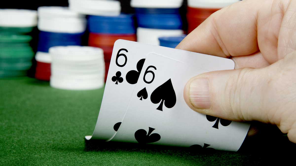 Chiến Lược Theo Từng Loại Poker: Hướng Dẫn Từ Cơ Bản Đến Chuyên Nghiệp image-1753117655361