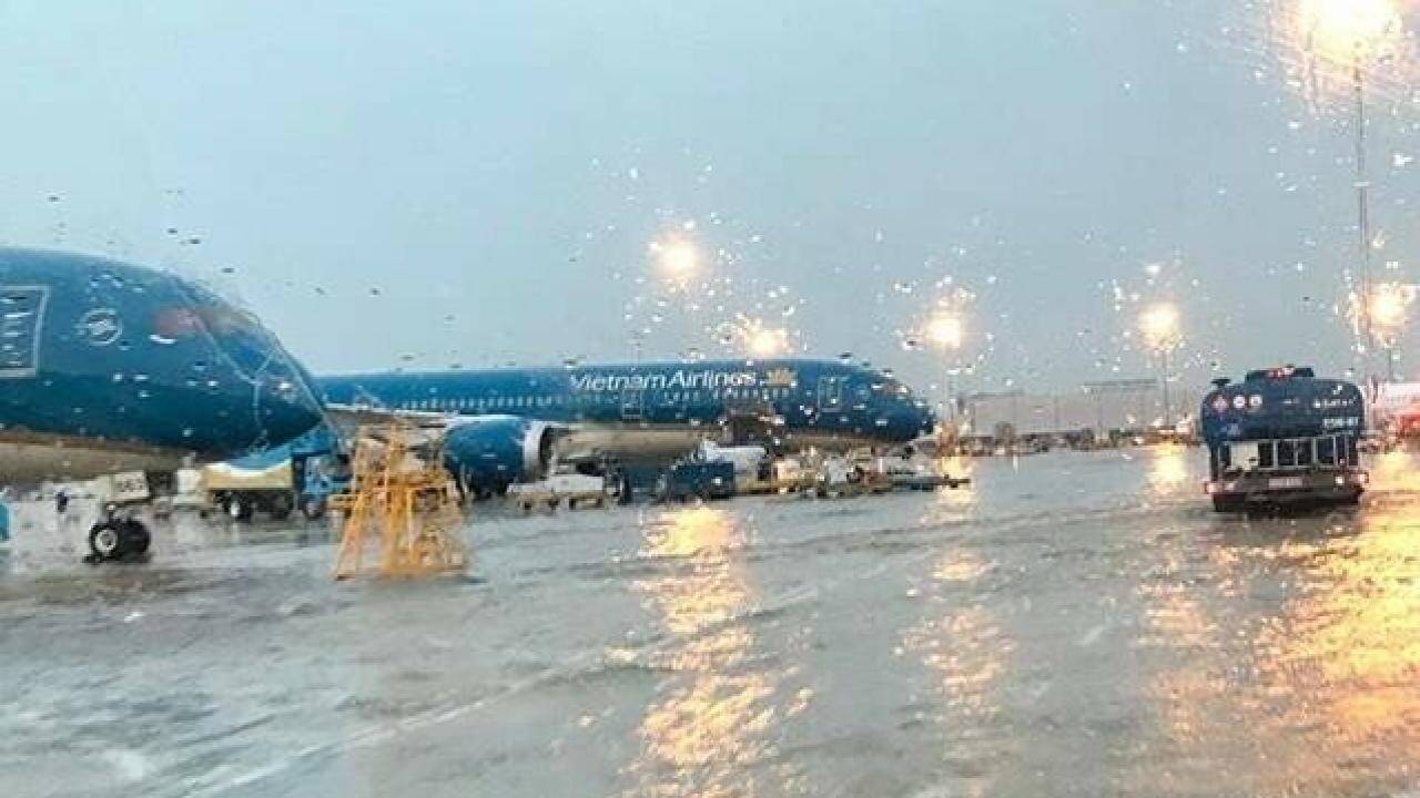 Chuyến Bay Bị Hoãn Thì Xử Lý Thế Nào? TimChuyenBay.com Chia Sẻ image-1753112899651