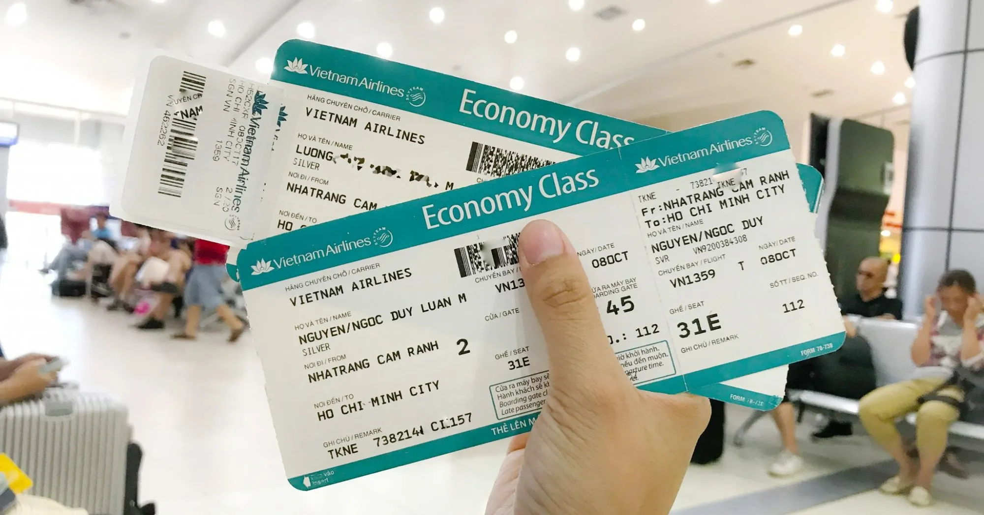 Có Được Nhờ Người Khác Làm Thủ Tục Hộ Không? Giải Đáp Từ TimChuyenBay.com image-1753112774067